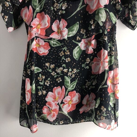 CAbi #5220 Size Small Fairytale Floral Cold Shoulder Blouse Top Shirt Lined‎ - Picture 12 of 16